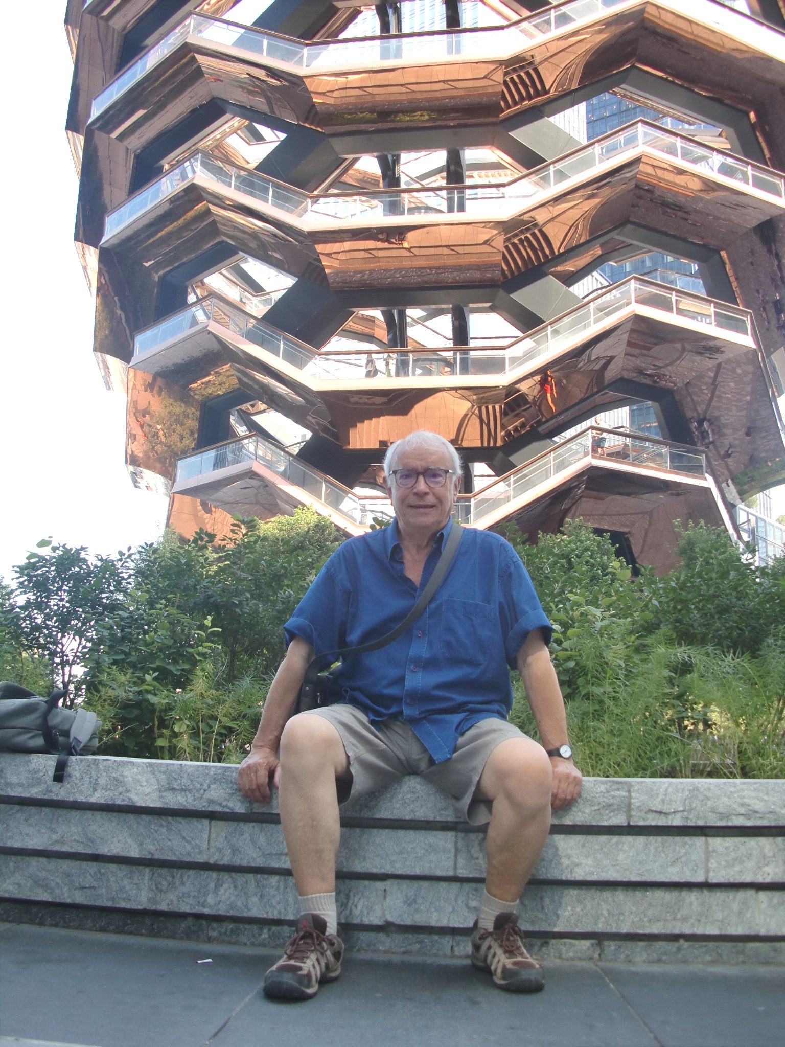 Jacques_Lerau - Devant le Vessel à New-York 2019 Jacques_Lerau - Devant le Vessel à New-York 2019