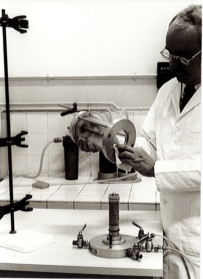 Jacques_Lerau - Laboratoire de Mécanique des Sols 2000 Jacques_Lerau - Laboratoire de Mécanique des Sols 2000