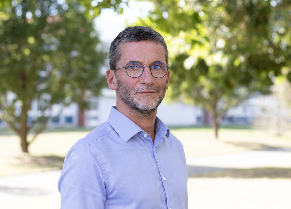 Jean-Yves Dauxois Jean-Yves Dauxois